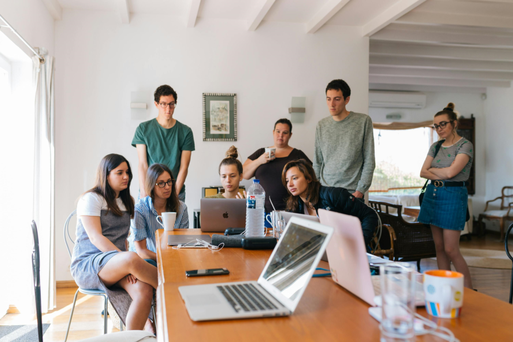 L'entreprise est composée d'individus, la cognition individuelle et la cognition managériale sont des champs de recherche.